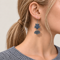 Batik front worn on the ear